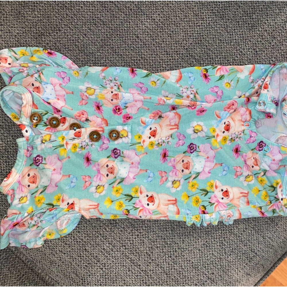 Posh Peanut romper 💗